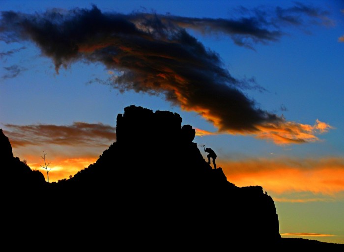 mountaineer-2103092_1920